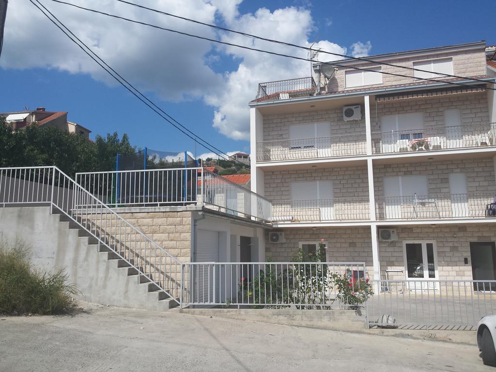 Apartmani Mila Podstrana Oda fotoğraf
